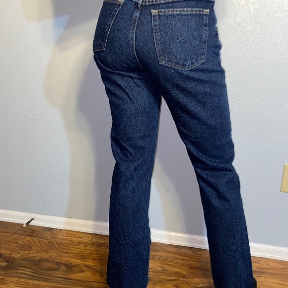 Dark Wash Wrangler Blue Jeans (new condition) - Picture 3 of 5